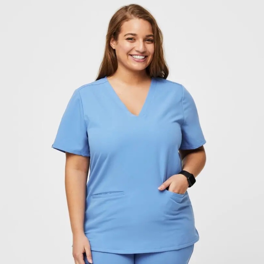 Figs Casma Scrub Top Ceil Blue